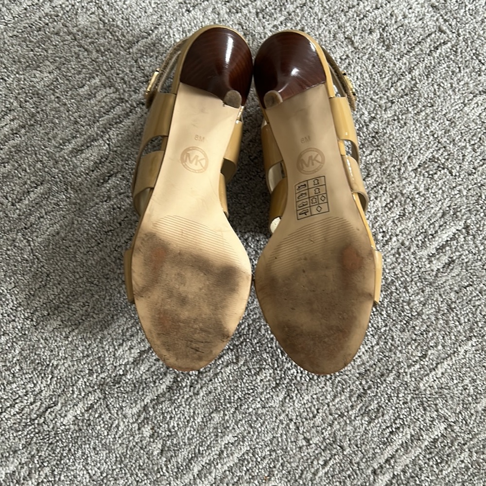 Sandals - Picture 4 of 4